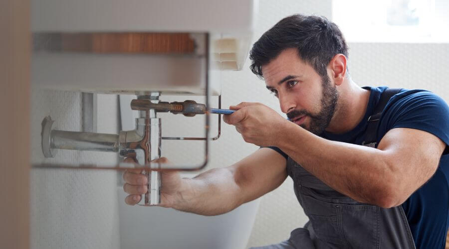 Water heater leaking fix in Claiborne, MD